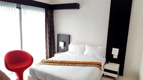 Golden Pool Hotel