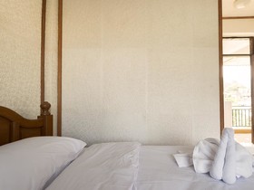 Sai lom joy, The Boutique Hostel