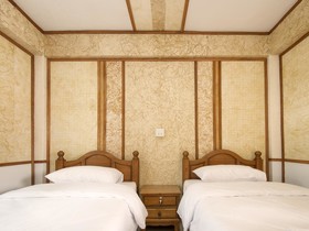 Sai lom joy, The Boutique Hostel