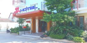 J2 Hotel