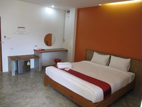J2 Hotel