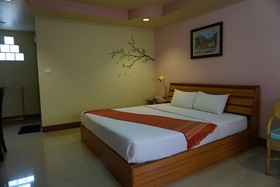 Kumkaew Tawon Palace Hotel