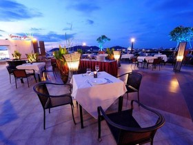 Bonito Chinos Hotel