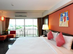 Bonito Chinos Hotel