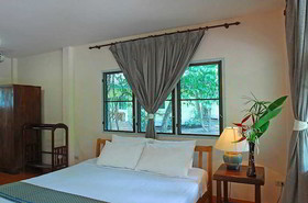 Country Lake Nature Lodge