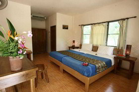 Country Lake Nature Lodge