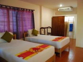 Country Lake Nature Lodge