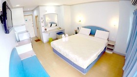 P. A. Place Hotel
