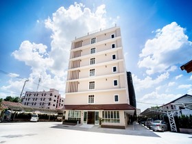PA Thani Hotel