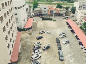 PA Thani Hotel