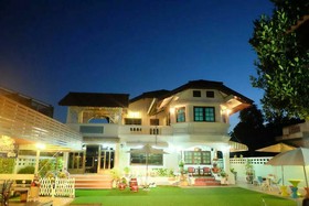Baanrapeepong Boutique Hotel
