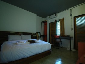 Huen Chang Puek Hotel