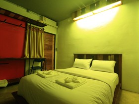 Huen Chang Puek Hotel