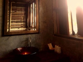 Huen Chang Puek Hotel