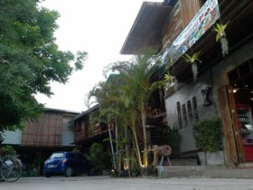 Huen Chang Puek Hotel