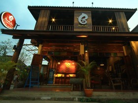 Huen Chang Puek Hotel