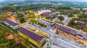 Nan Green Lake View Resort