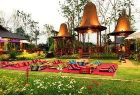 Nan Green Lake View Resort