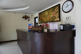 Ponburi Hotel