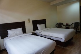 Ponburi Hotel