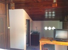 Settee Homestay