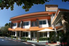 Winhouse Hotel