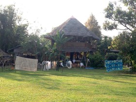 Giant House Riverside