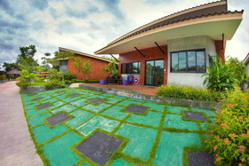 Kirina Retro House