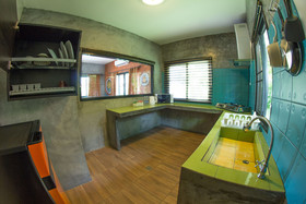 Kirina Retro House