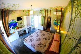 Kirina Retro House