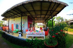 Kirina Retro House