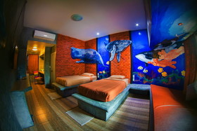 Kirina Retro House