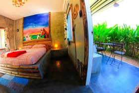 Kirina Retro House