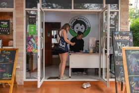 Mad Monkey Hostel Pai