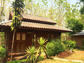 Montri Garden House