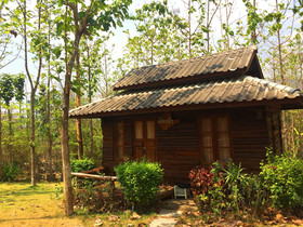 Montri Garden House
