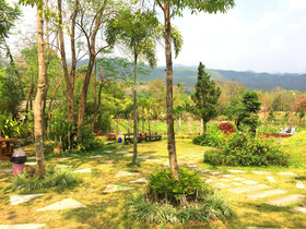 Montri Garden House