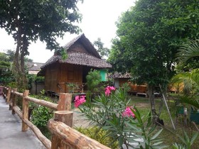 Pai Cat Hut Guesthouse