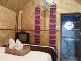 Pai Cat Hut Guesthouse