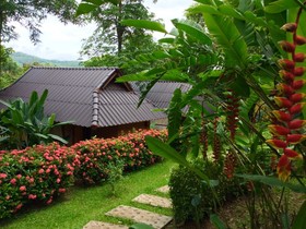PuraVida Pai Resort