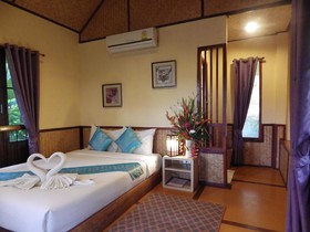 PuraVida Pai Resort