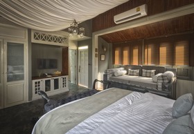 Reverie Siam Resort