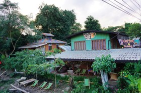 Sawasdeepai River Resort