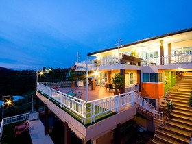 Mhork Buri Resort