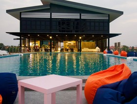 SR Residence Hotel