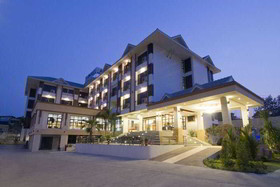 Ayara Grand Palace