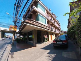 Kraisaeng Place