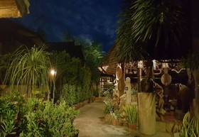 Baanthep Antique Homestay