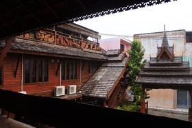 Bua Khao Hotel