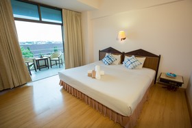 Phrae Nakara Hotel